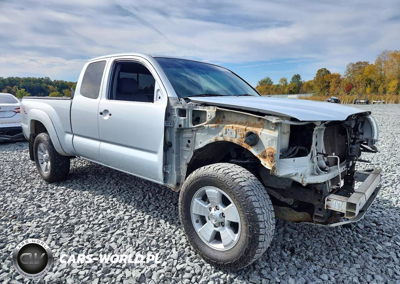 2005 Toyota Tacoma Access Cab VIN:5TEUU42N75Z076313 - 4