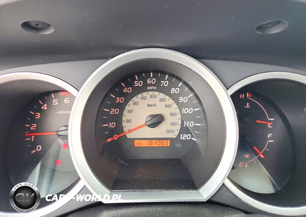 2005 Toyota Tacoma Access Cab VIN:5TEUU42N75Z076313 - 9