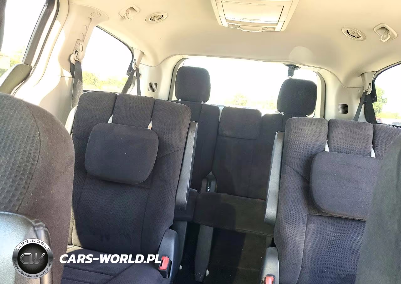2011 Dodge Grand Caravan Crew VIN:2D4RN5DGXBR661608 - 10