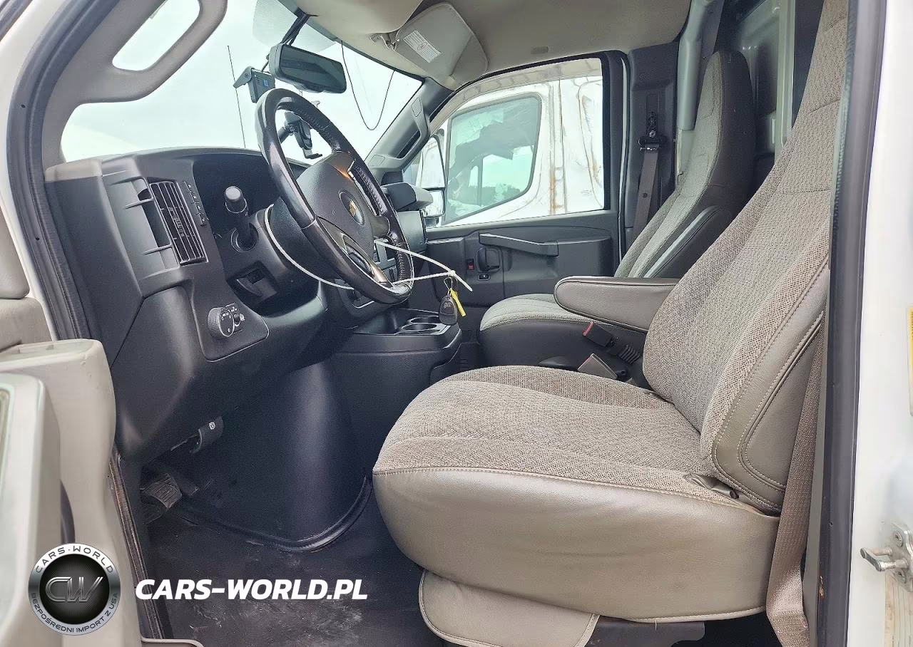 2019 Chevrolet Express G3500 VIN:1GB0GRFG1K1171569 - 7