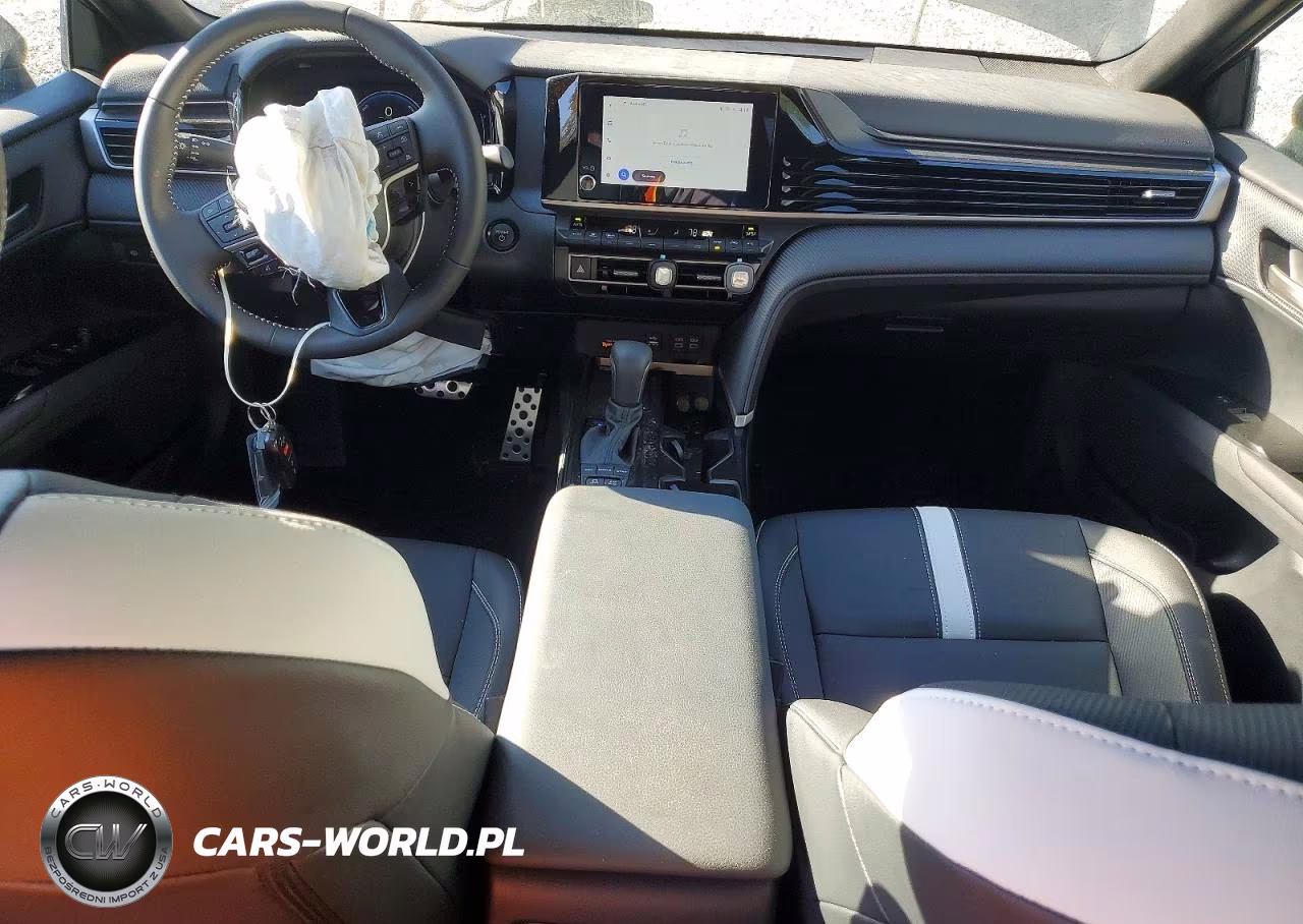 2026 Toyota Camry Se VIN:4T1DAACK0TU716827 - 8