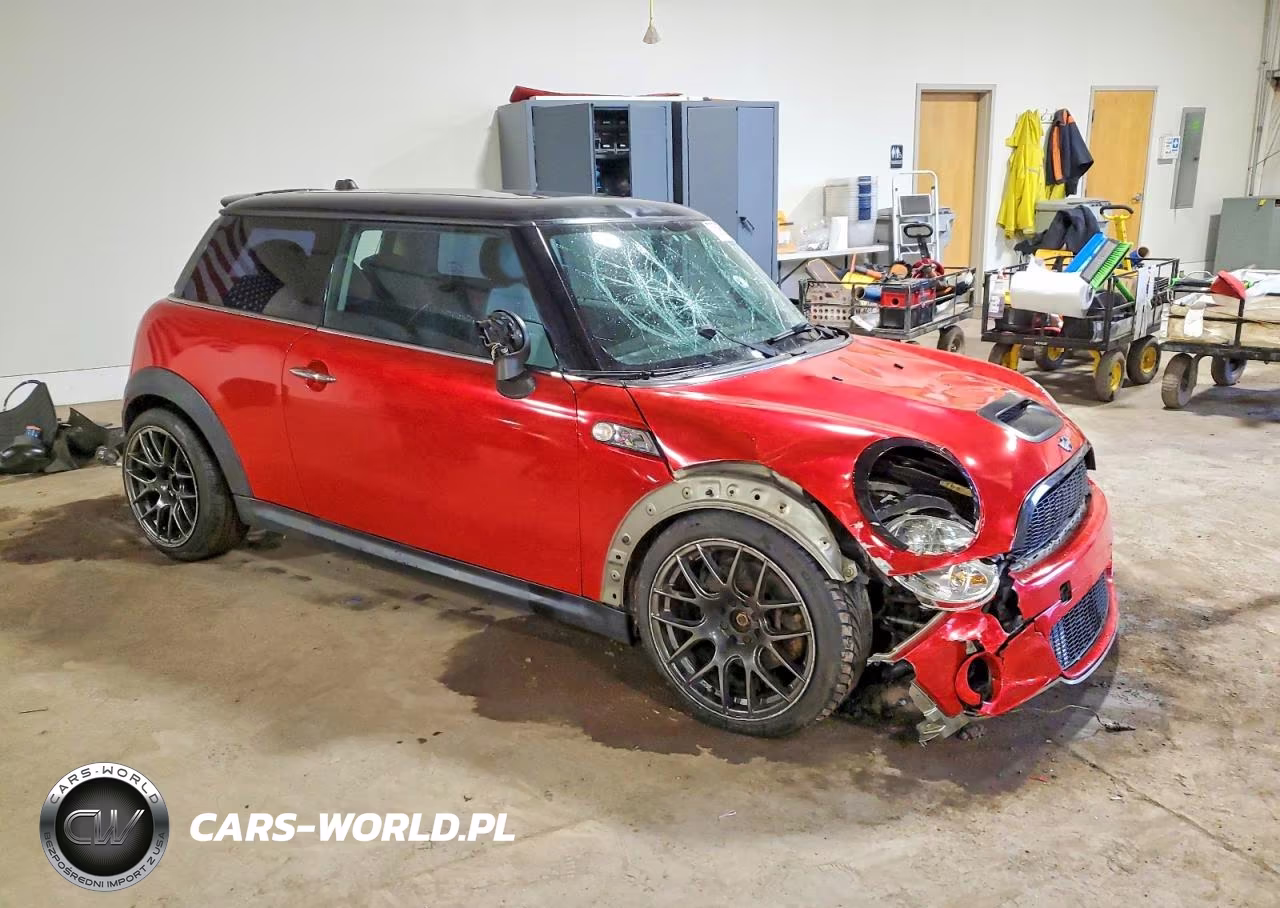 2009 Mini Cooper S VIN:WMWMF73529TW82081 - 4