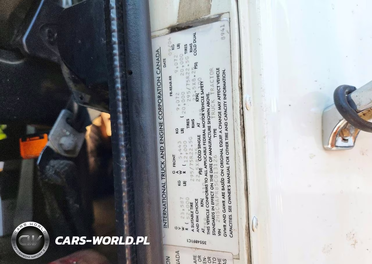 2005 International 9400I Semi Truck VIN:2HSCNAPR85C013126 - 13