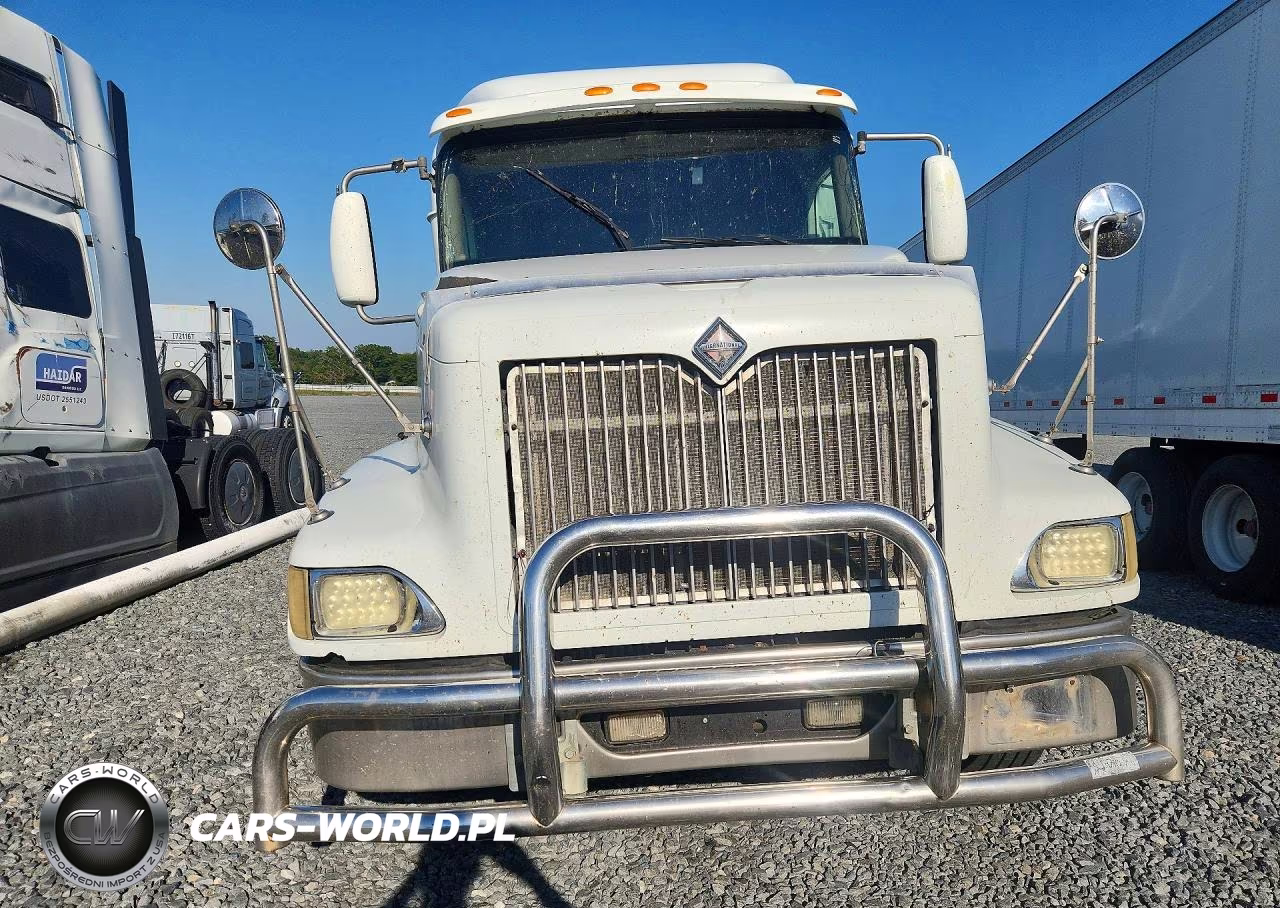 2005 International 9400I Semi Truck VIN:2HSCNAPR85C013126 - 5