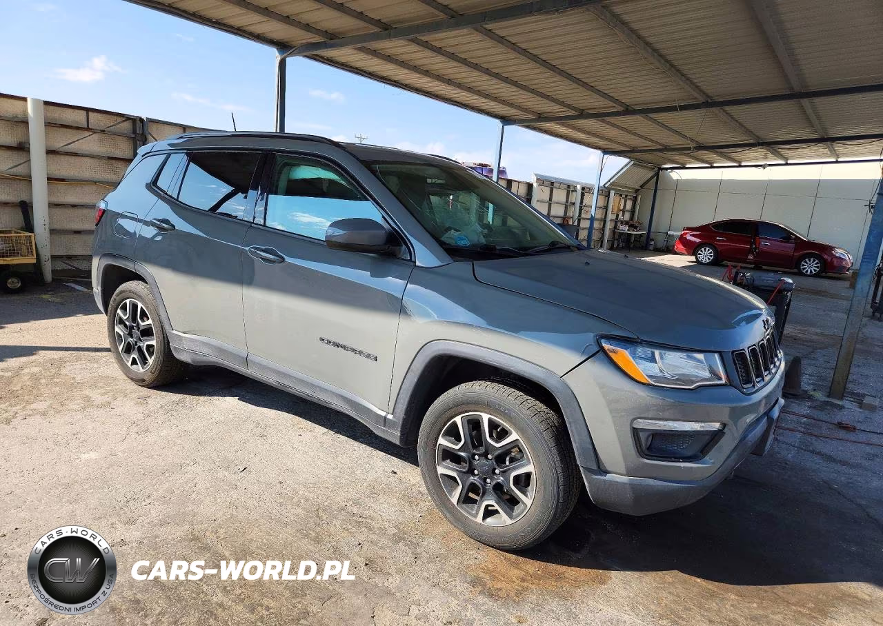 2019 Jeep Compass Sport VIN:3C4NJDAB1KT847870 - 4