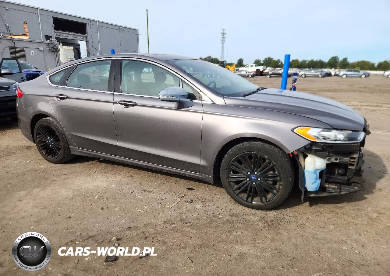 2013 Ford Fusion Se VIN:3FA6P0HR1DR258323 - 4