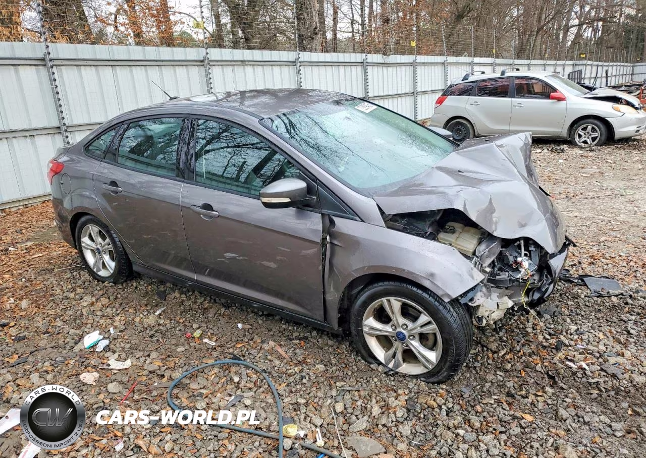 2014 Ford Focus Se VIN:1FADP3F20EL287715 - 4
