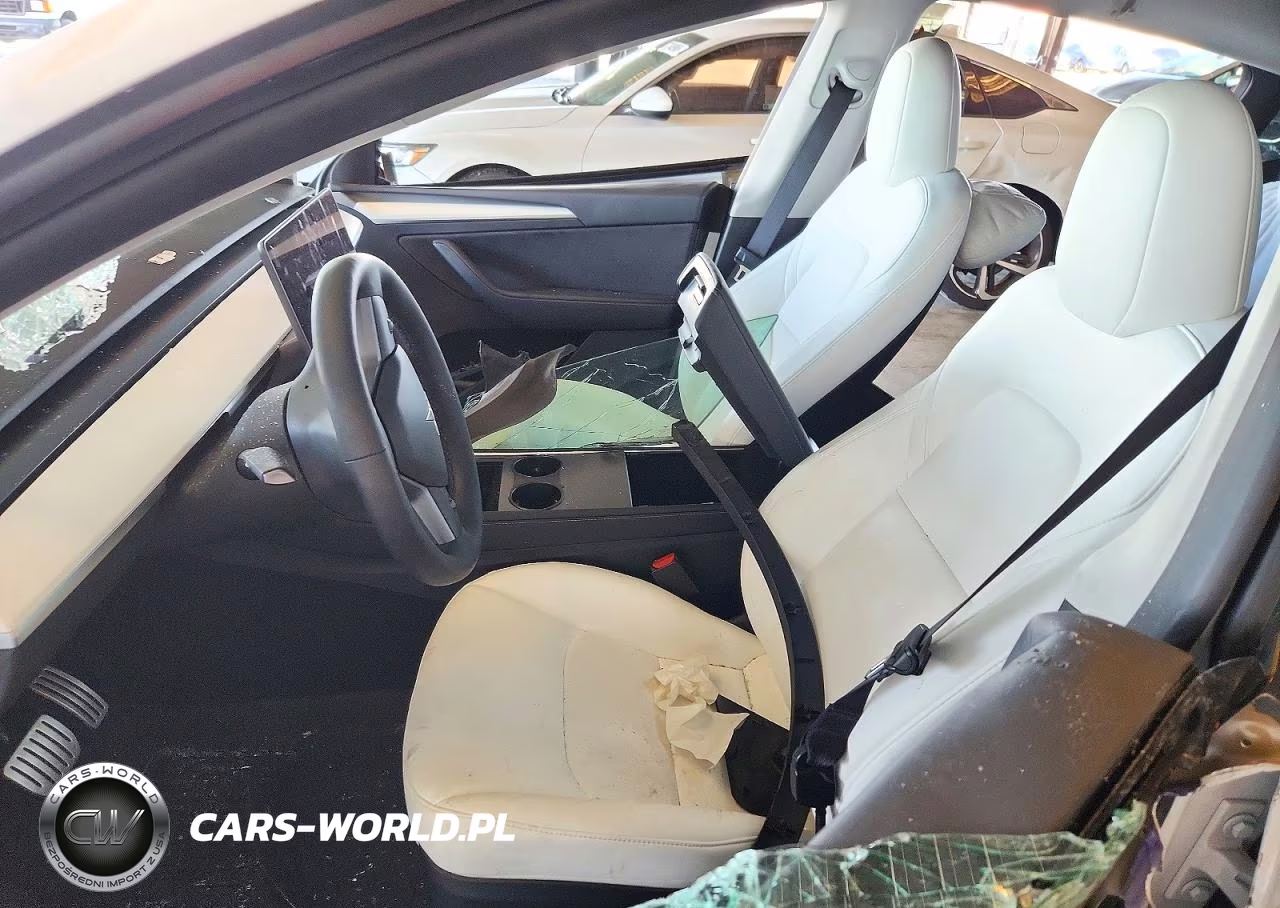 2023 Tesla Model Y VIN:7SAYGDEF6PF877674 - 7
