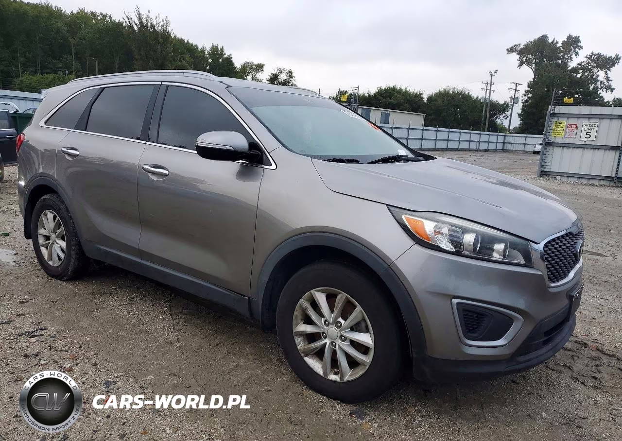 2018 Kia Sorento Lx VIN:5XYPG4A37JG382629 - 4