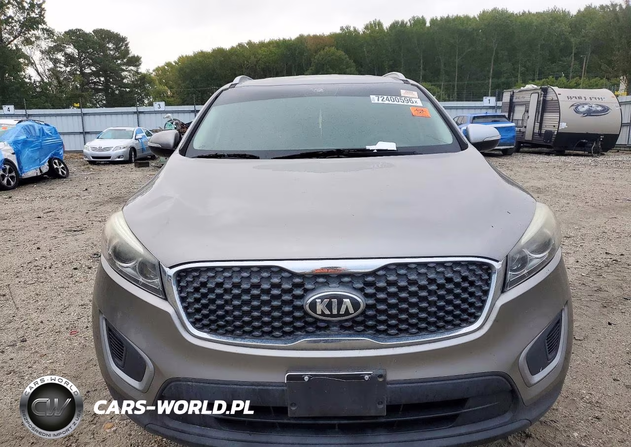 2018 Kia Sorento Lx VIN:5XYPG4A37JG382629 - 5