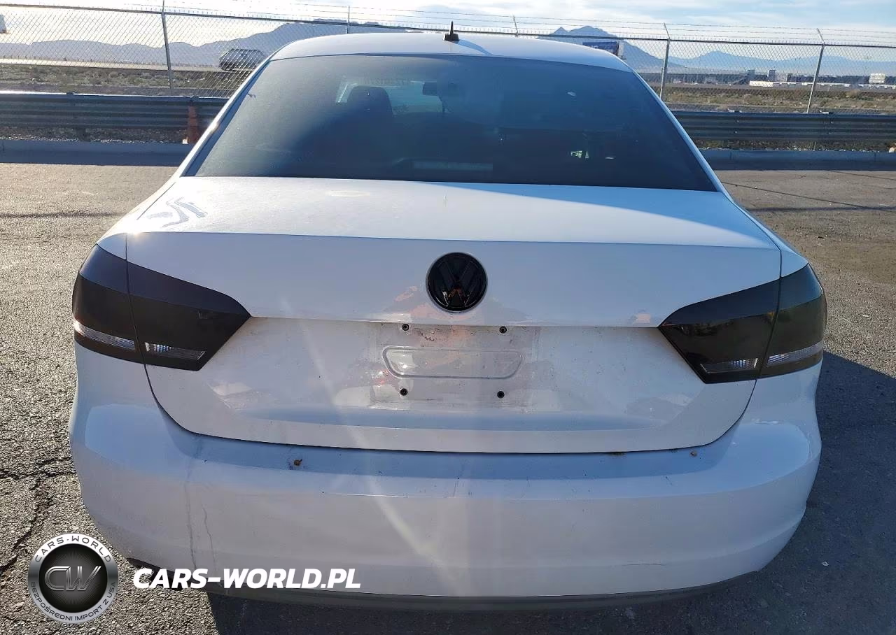 2015 Volkswagen Passat S VIN:1VWAT7A34FC016719 - 6