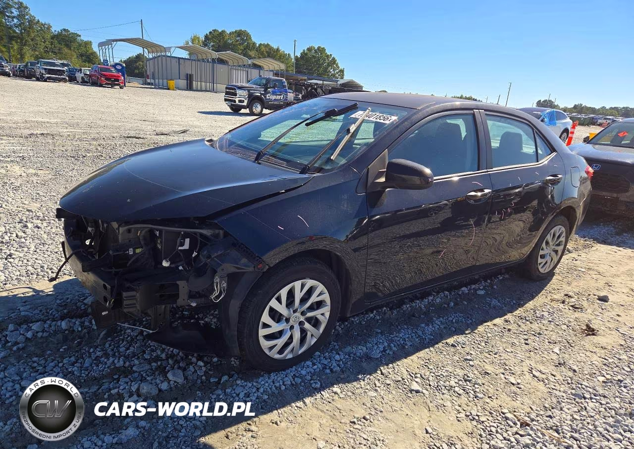 2017 Toyota Corolla Le VIN:2T1BURHE2HC792333 - 1