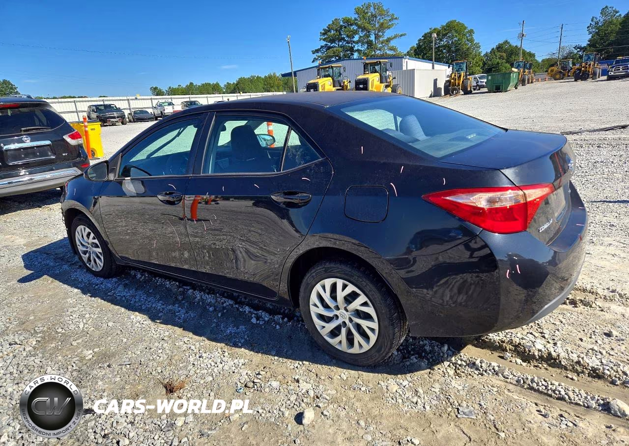 2017 Toyota Corolla Le VIN:2T1BURHE2HC792333 - 2