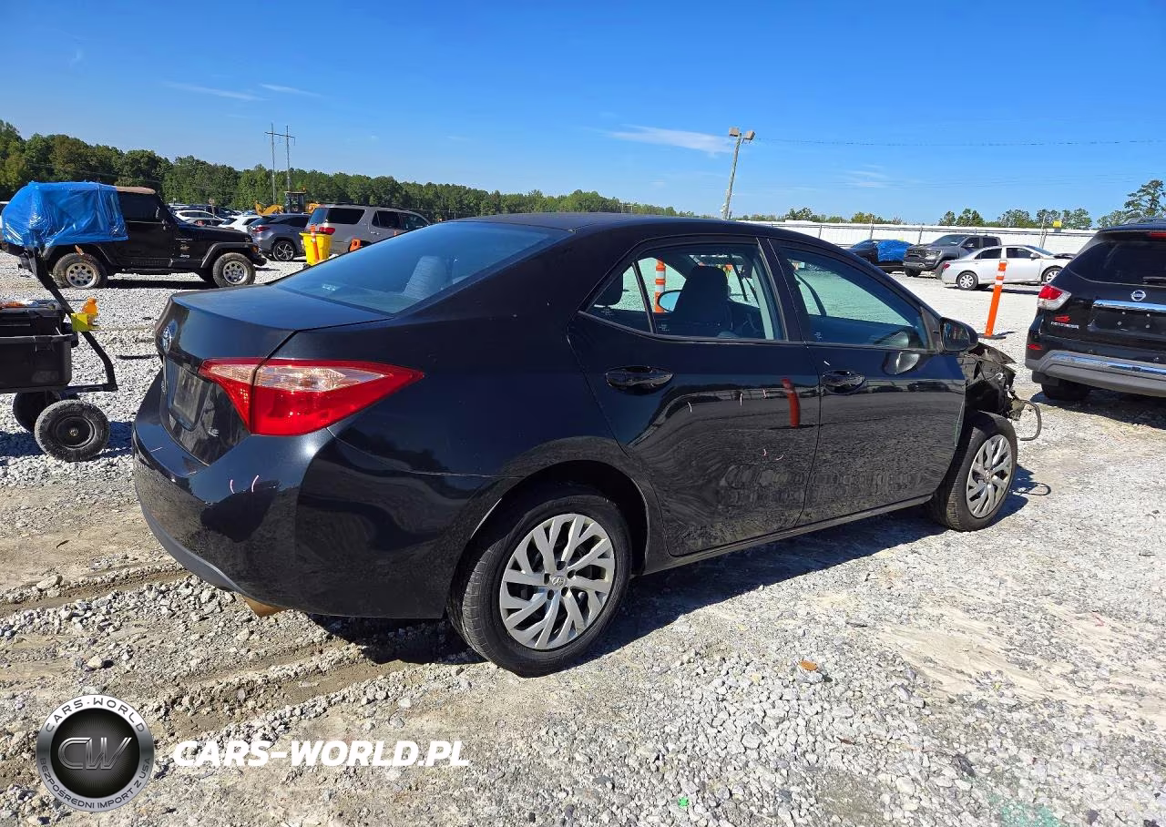 2017 Toyota Corolla Le VIN:2T1BURHE2HC792333 - 3