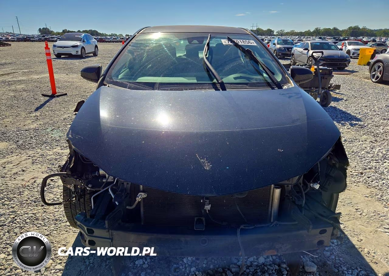 2017 Toyota Corolla Le VIN:2T1BURHE2HC792333 - 5
