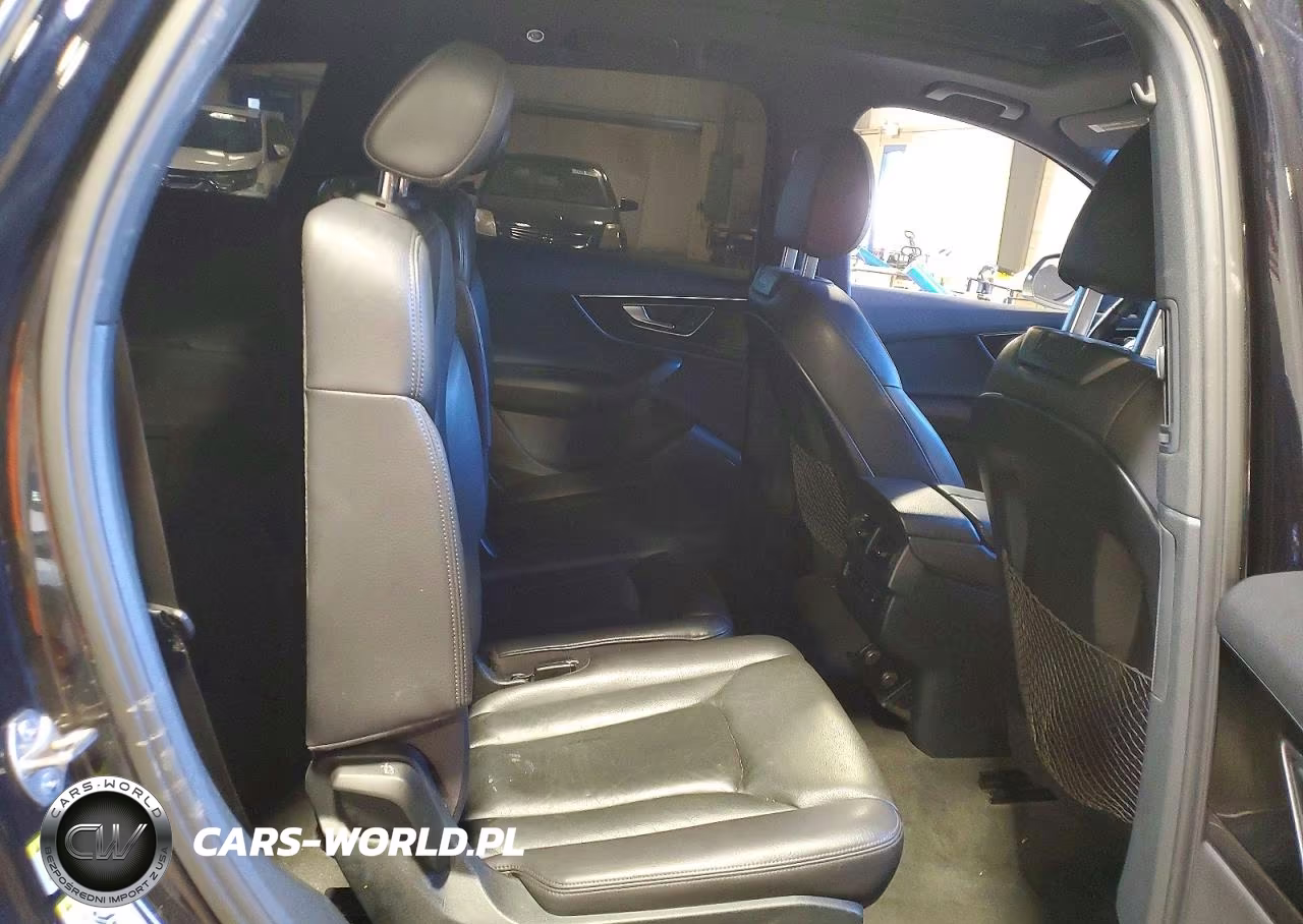 2017 Audi Q7 Premium Plus VIN:WA1LAAF71HD016629 - 11