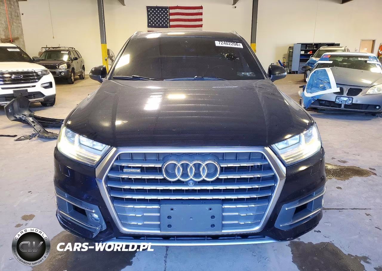 2017 Audi Q7 Premium Plus VIN:WA1LAAF71HD016629 - 5