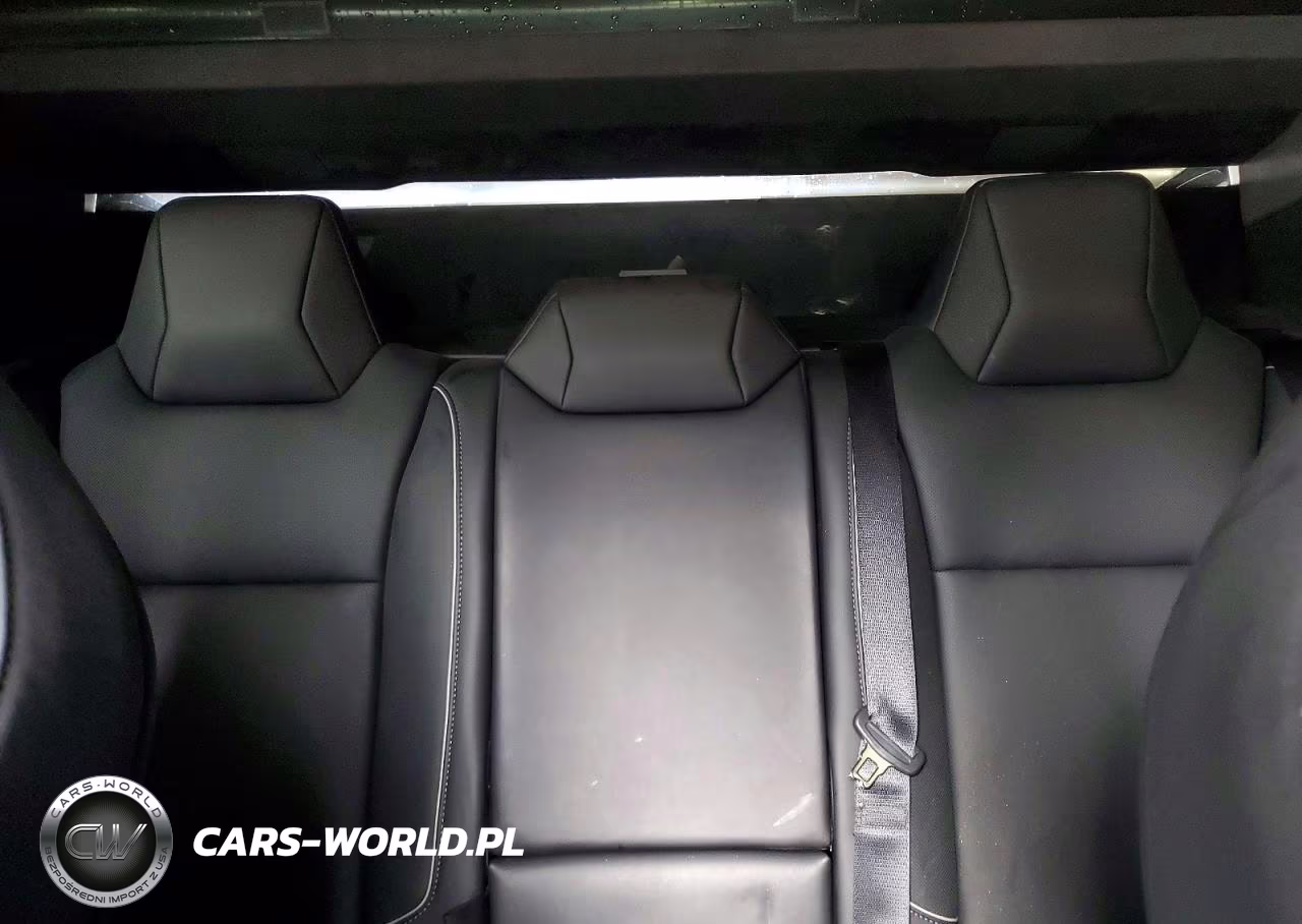 2025 Tesla Cybertruck VIN:7G2CEHED2SA074401 - 10