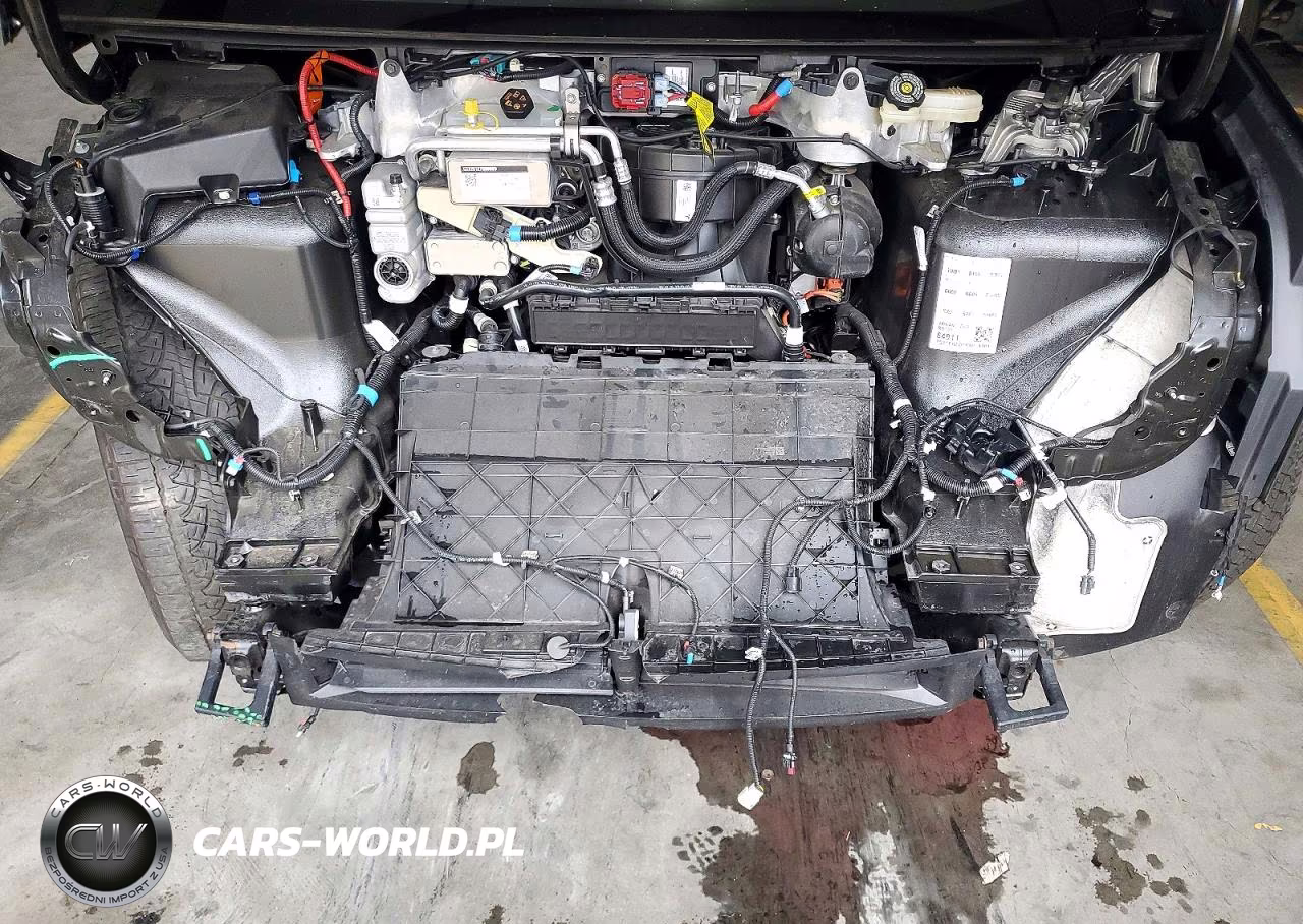 2025 Tesla Cybertruck VIN:7G2CEHED2SA074401 - 12
