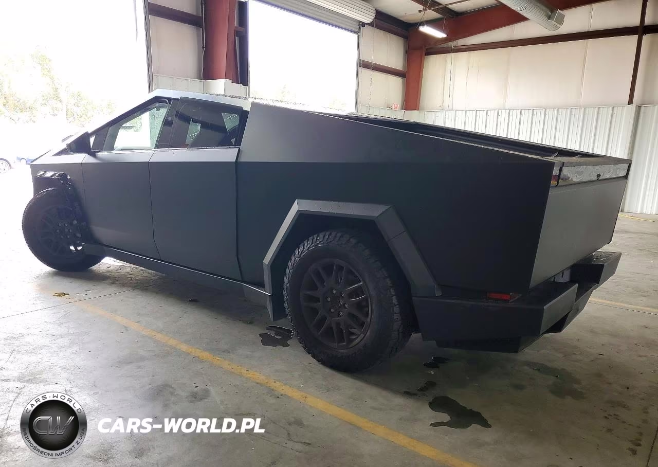 2025 Tesla Cybertruck VIN:7G2CEHED2SA074401 - 2