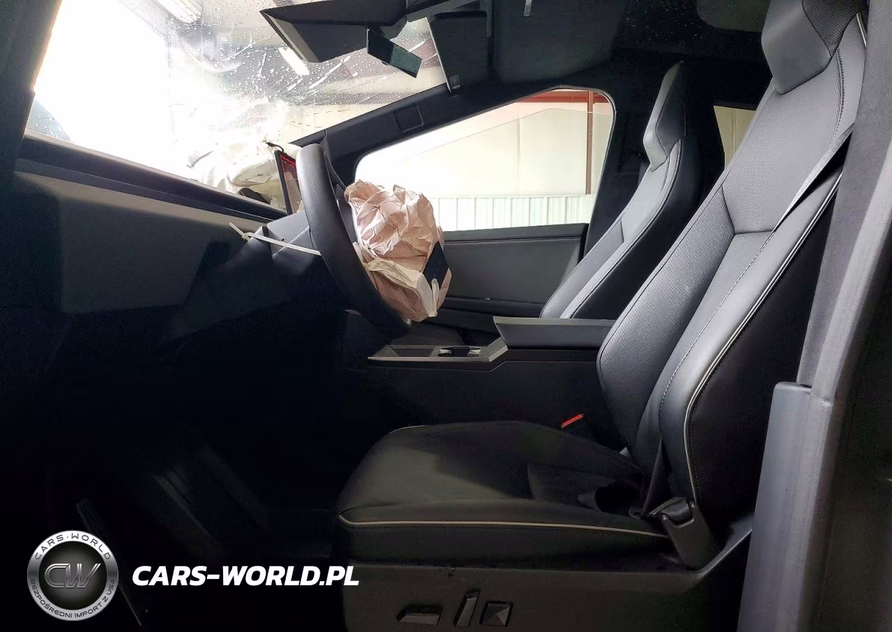 2025 Tesla Cybertruck VIN:7G2CEHED2SA074401 - 7