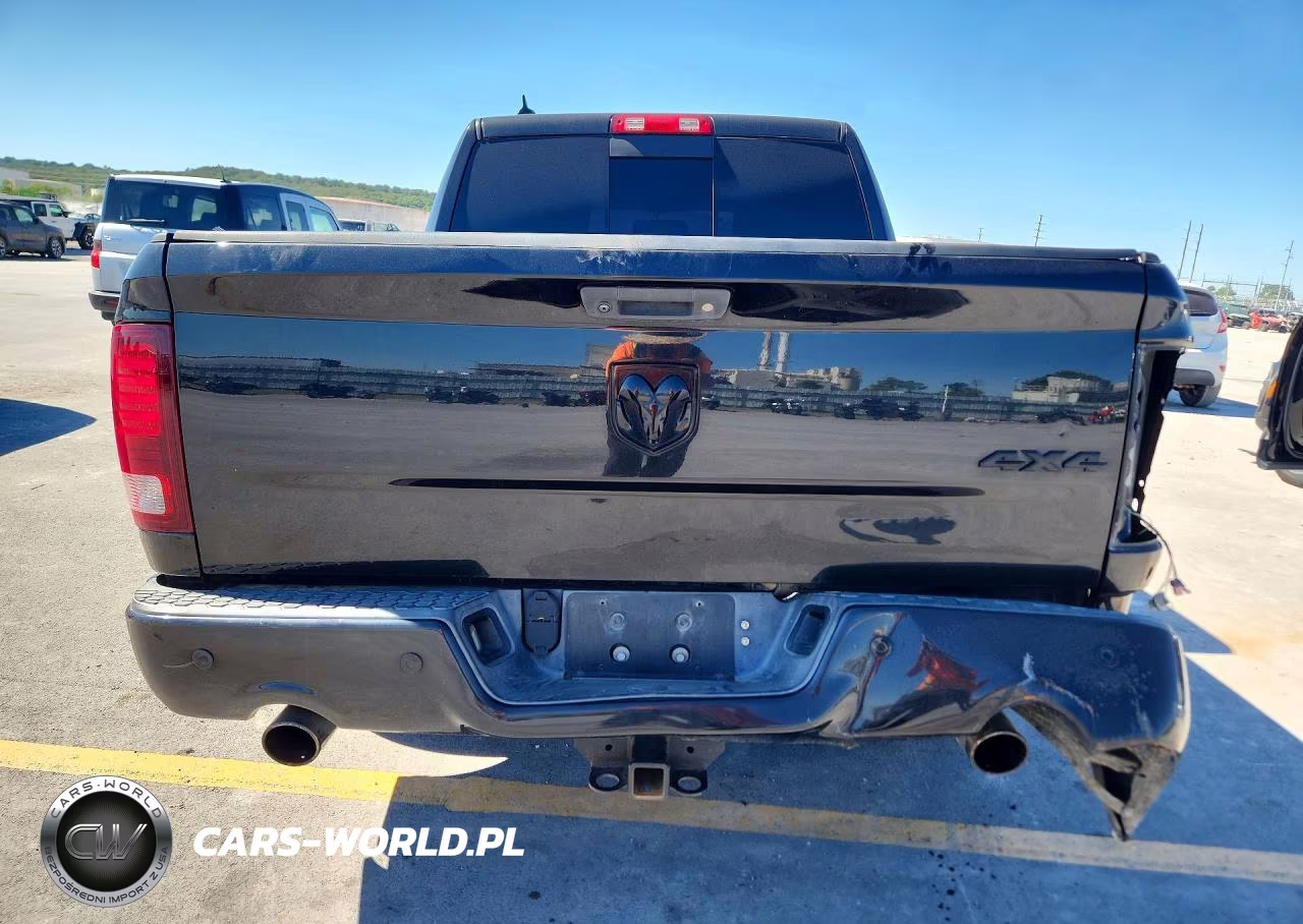 2017 Ram 1500 Sport VIN:1C6RR7MTXHS558830 - 6