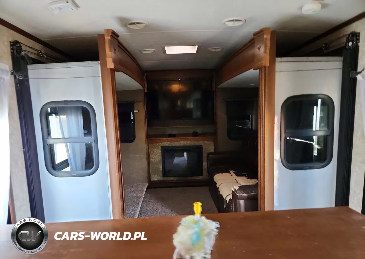 2017 'OTHER RV' TRAILER VIN:58TFE4120H5025283 - 8