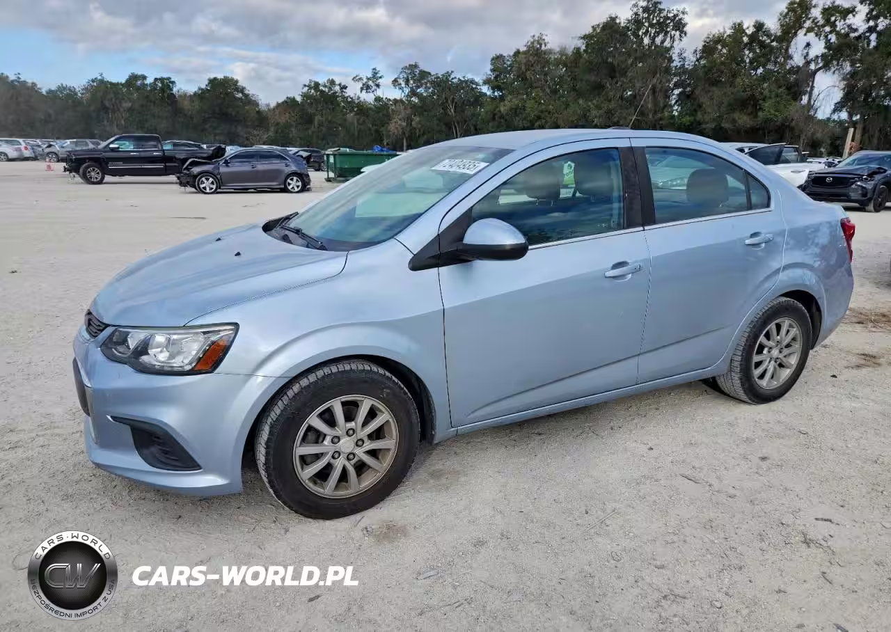 2017 Chevrolet Sonic Lt