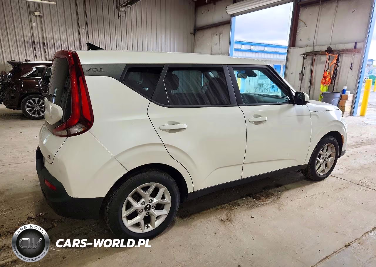 2020 Kia Soul S VIN:KNDJ23AUXL7734545 - 3