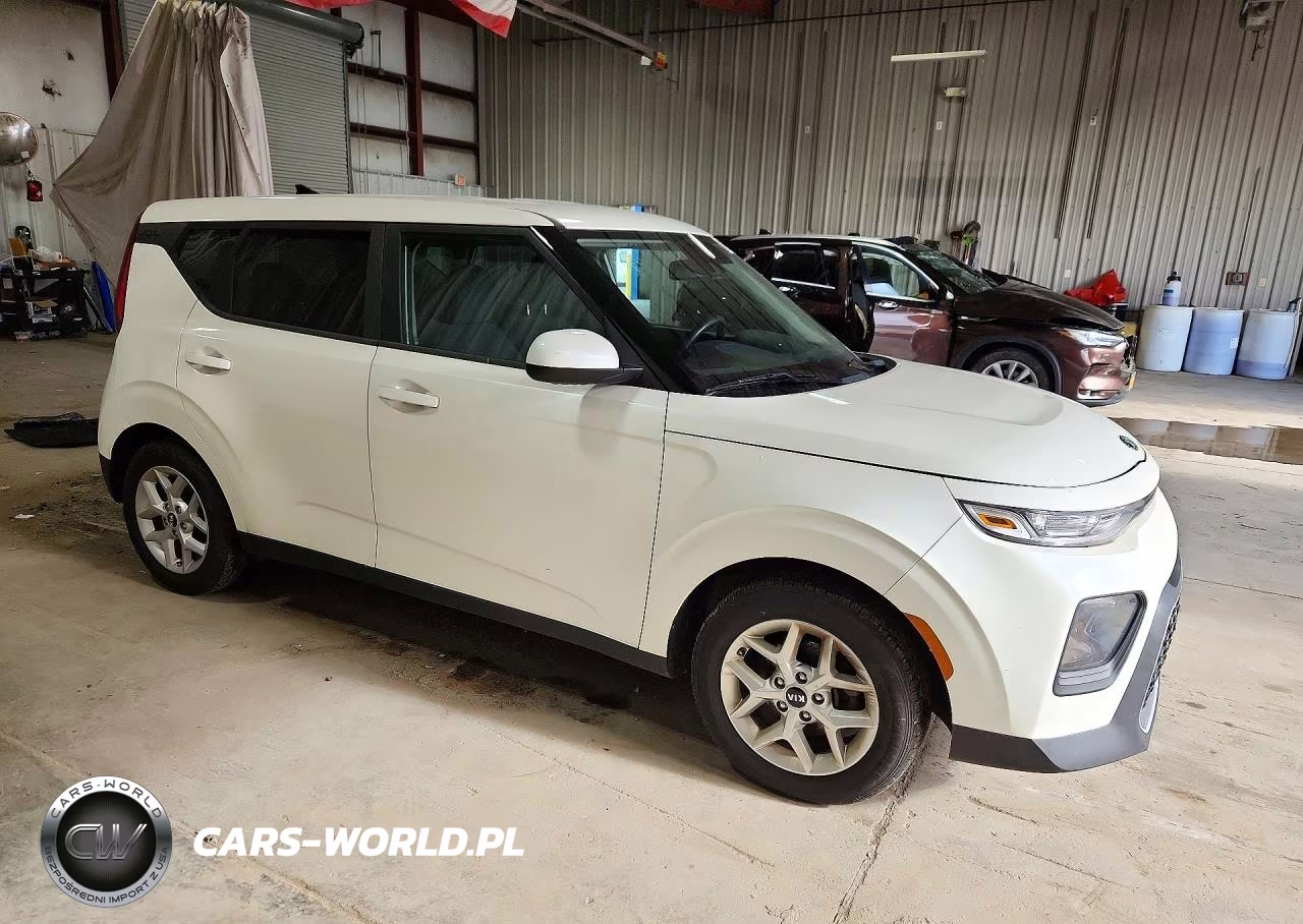 2020 Kia Soul S VIN:KNDJ23AUXL7734545 - 4