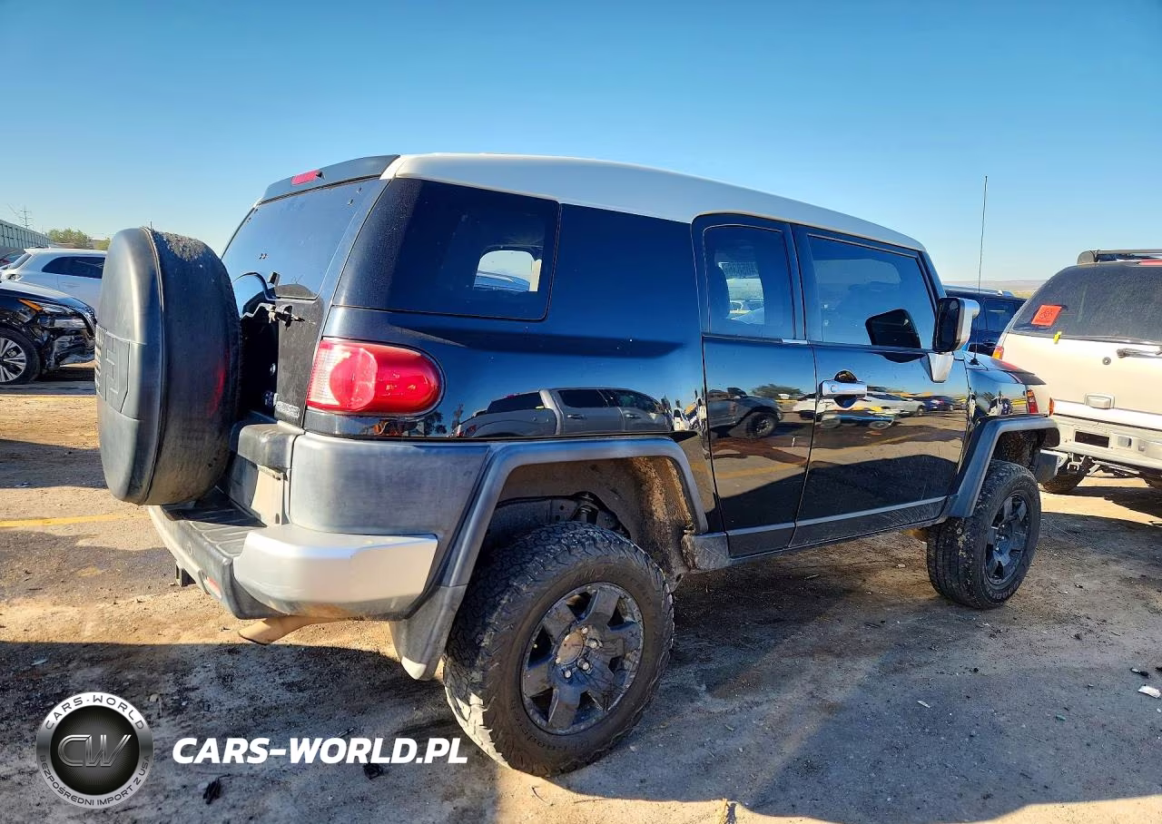 2007 Toyota Fj Cruiser Base VIN:JTEBU11F270073205 - 3