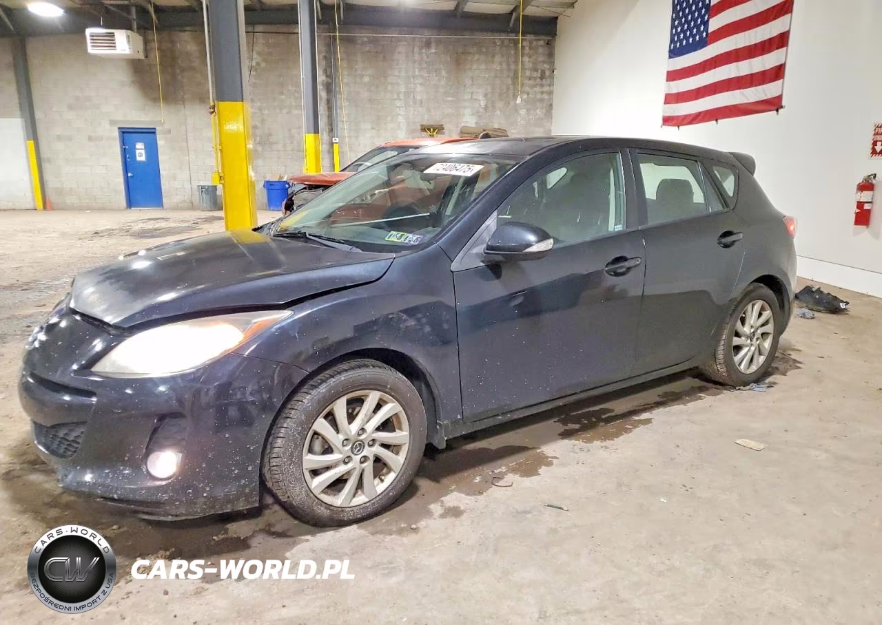 2013 Mazda 3 I