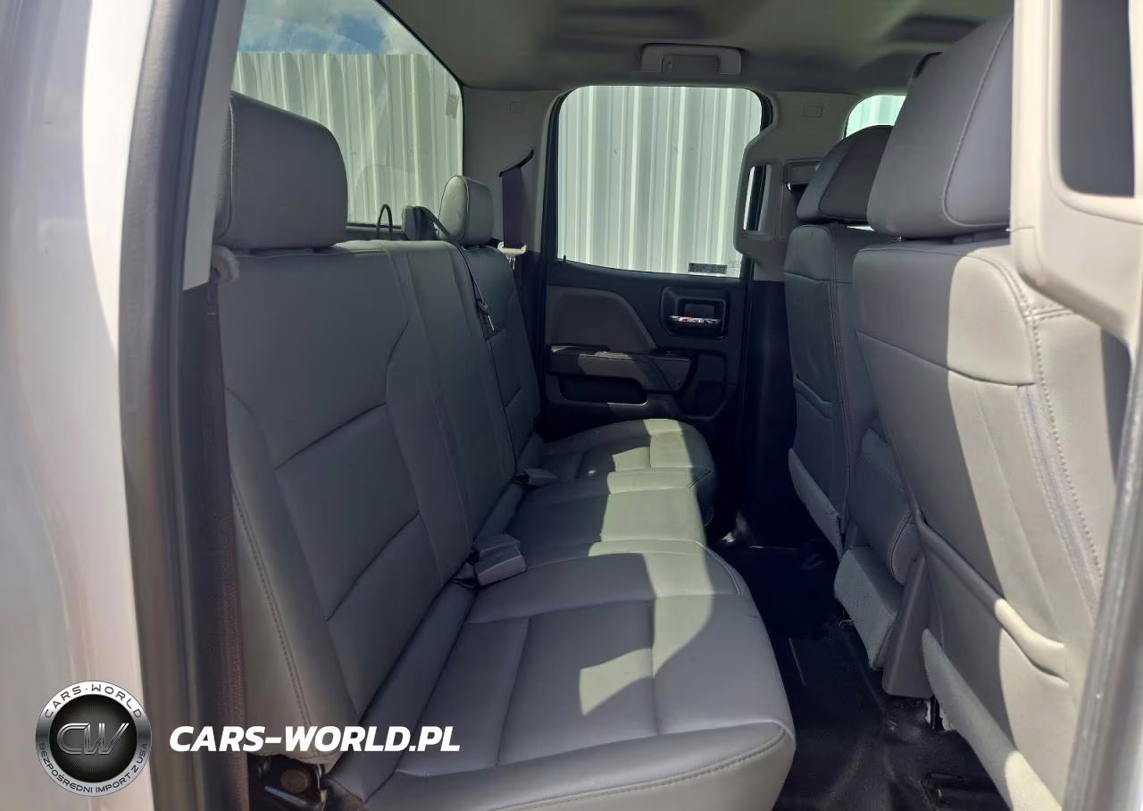 2017 Chevrolet Silverado C1500 VIN:1GCRCNEHXHZ302011 - 10