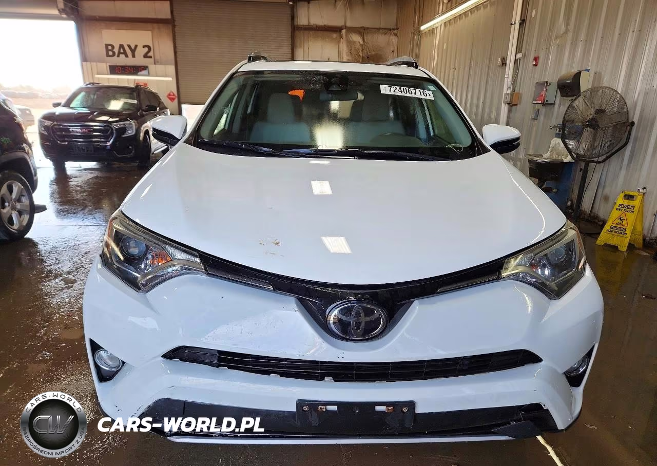 2018 Toyota Rav4 Xle VIN:JTMRFREV2JD223567 - 5