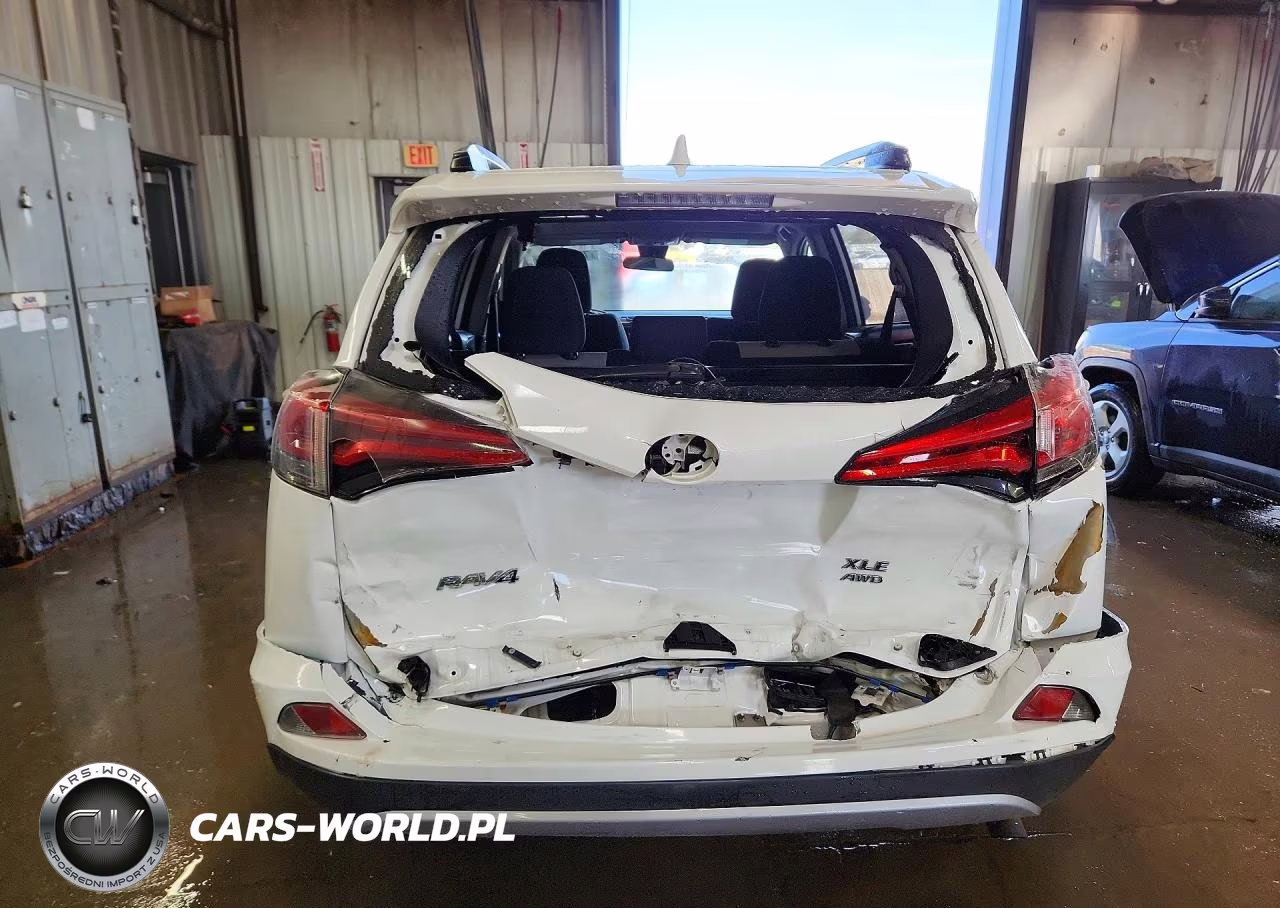 2018 Toyota Rav4 Xle VIN:JTMRFREV2JD223567 - 6