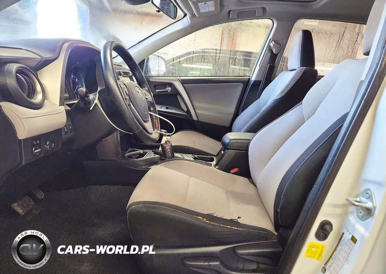 2018 Toyota Rav4 Xle VIN:JTMRFREV2JD223567 - 7