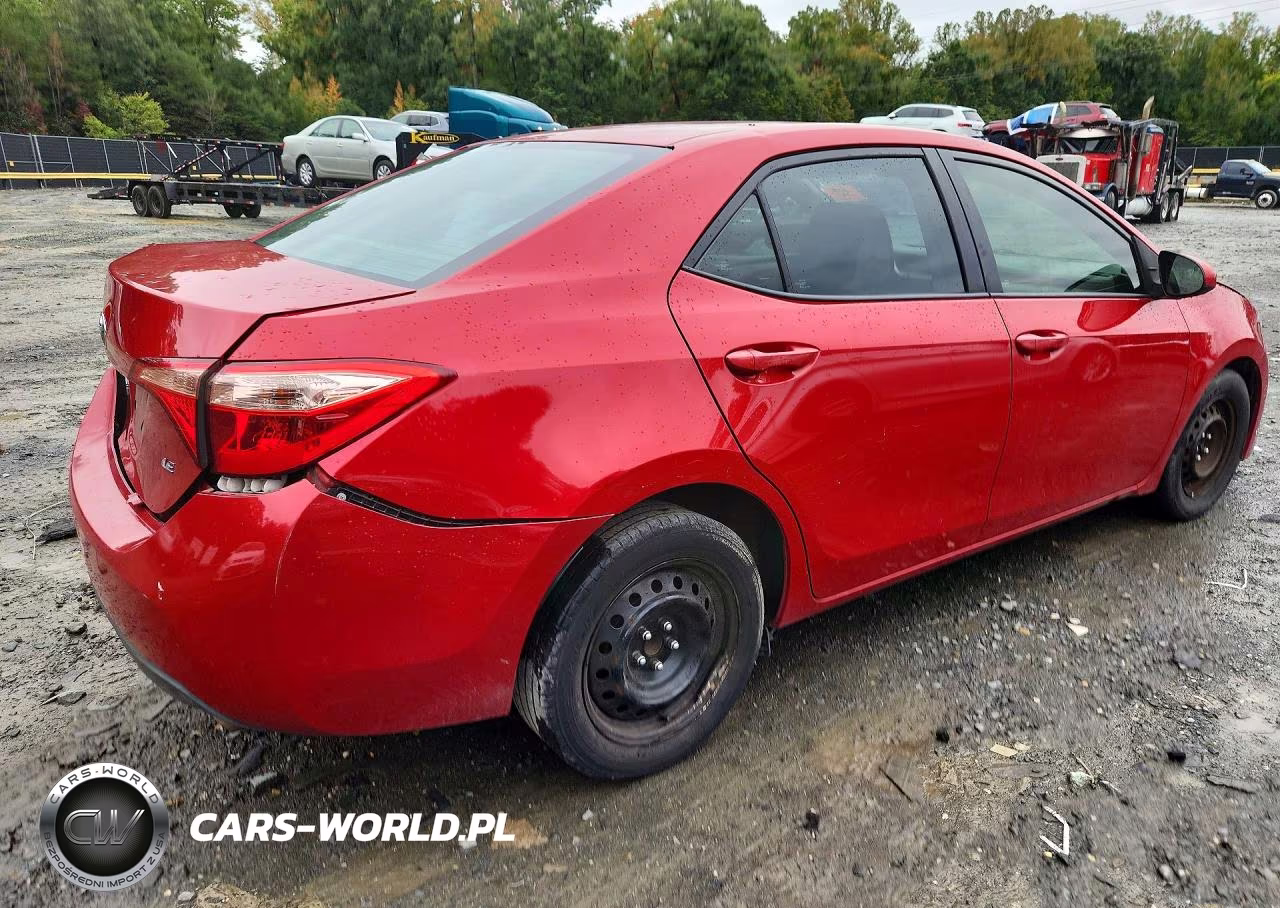 2018 Toyota Corolla Le VIN:2T1BURHE4JC038615 - 3