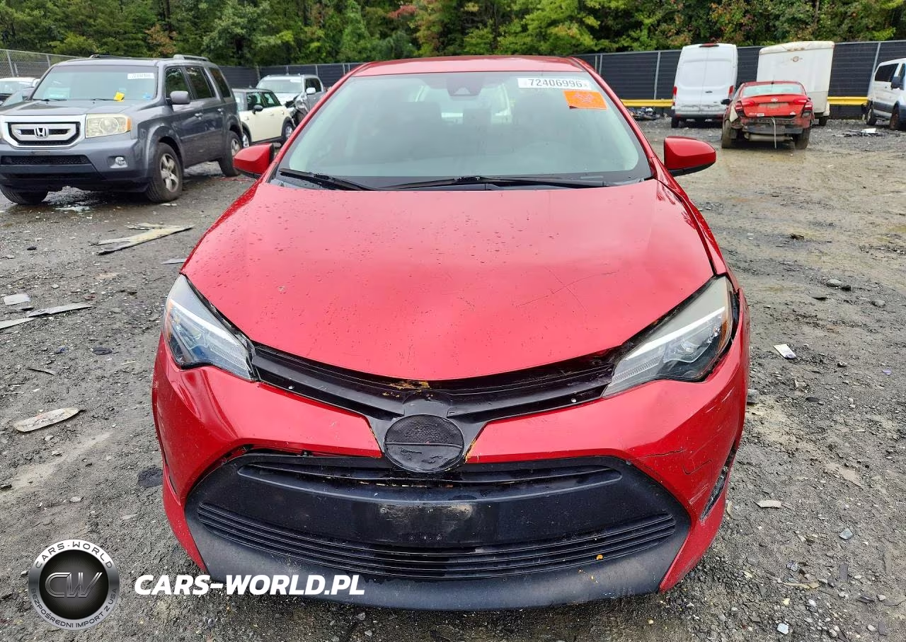 2018 Toyota Corolla Le VIN:2T1BURHE4JC038615 - 5