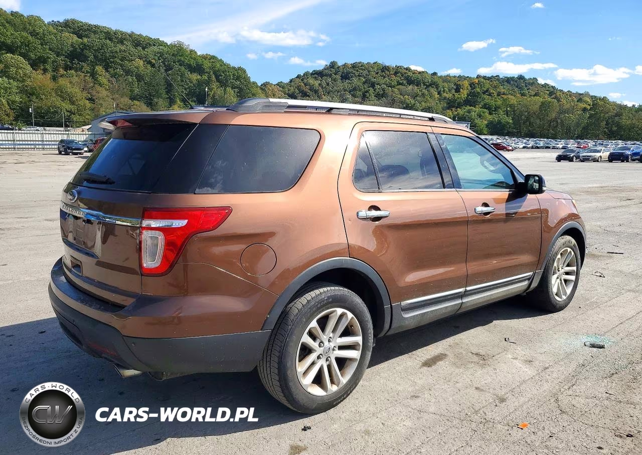 2011 Ford Explorer Xlt VIN:1FMHK7D80BGA64373 - 3