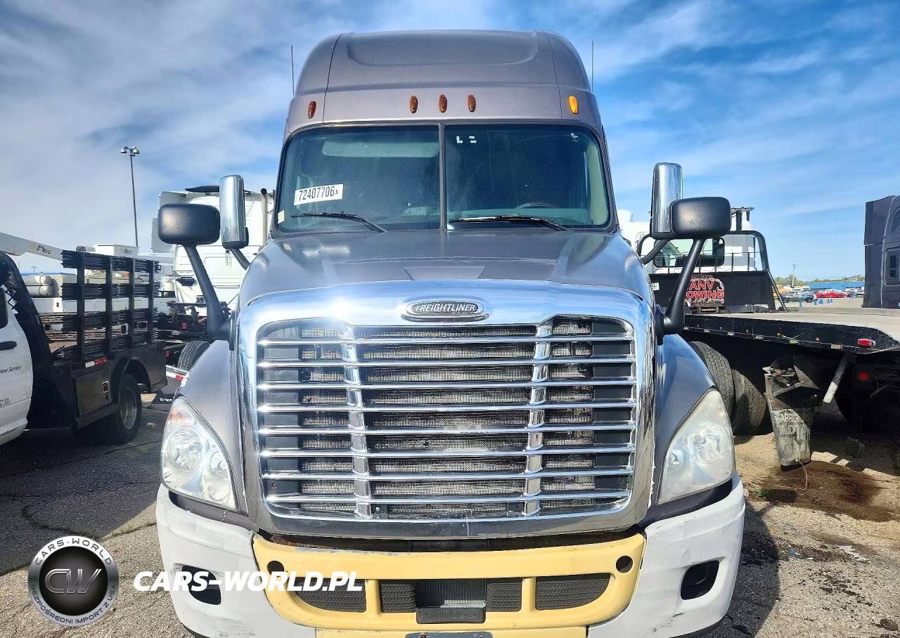 2008 Freightliner Cascadia Semi Truck VIN:1FUJGLCK78LZ65858 - 5