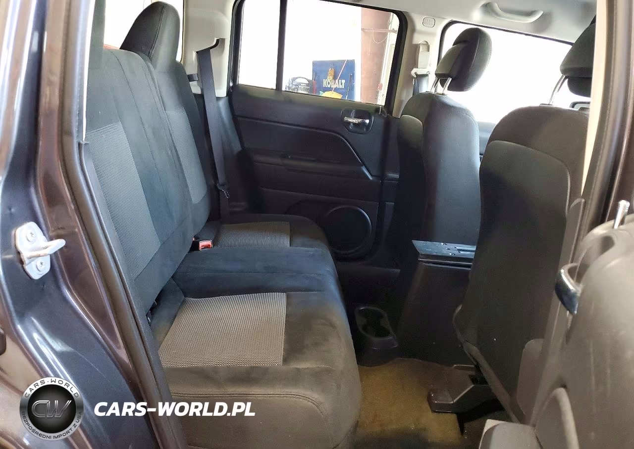 2016 Jeep Patriot Sport VIN:1C4NJPBA2GD687860 - 11