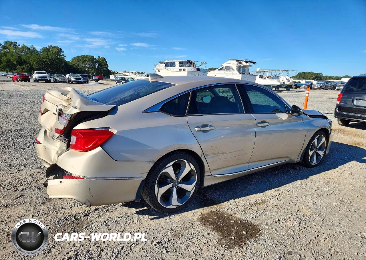 2019 Honda Accord Touring VIN:1HGCV2F93KA030916 - 3