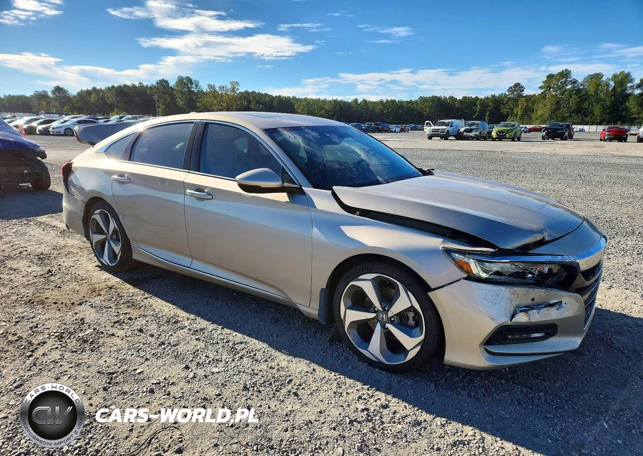 2019 Honda Accord Touring VIN:1HGCV2F93KA030916 - 4