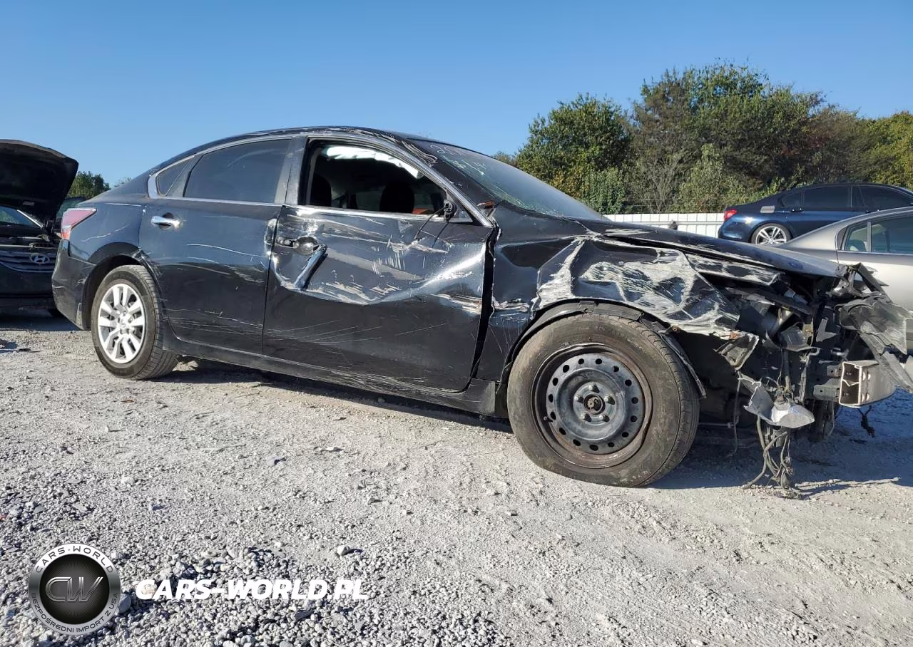 2015 Nissan Altima 2.5 VIN:1N4AL3AP5FN382861 - 4