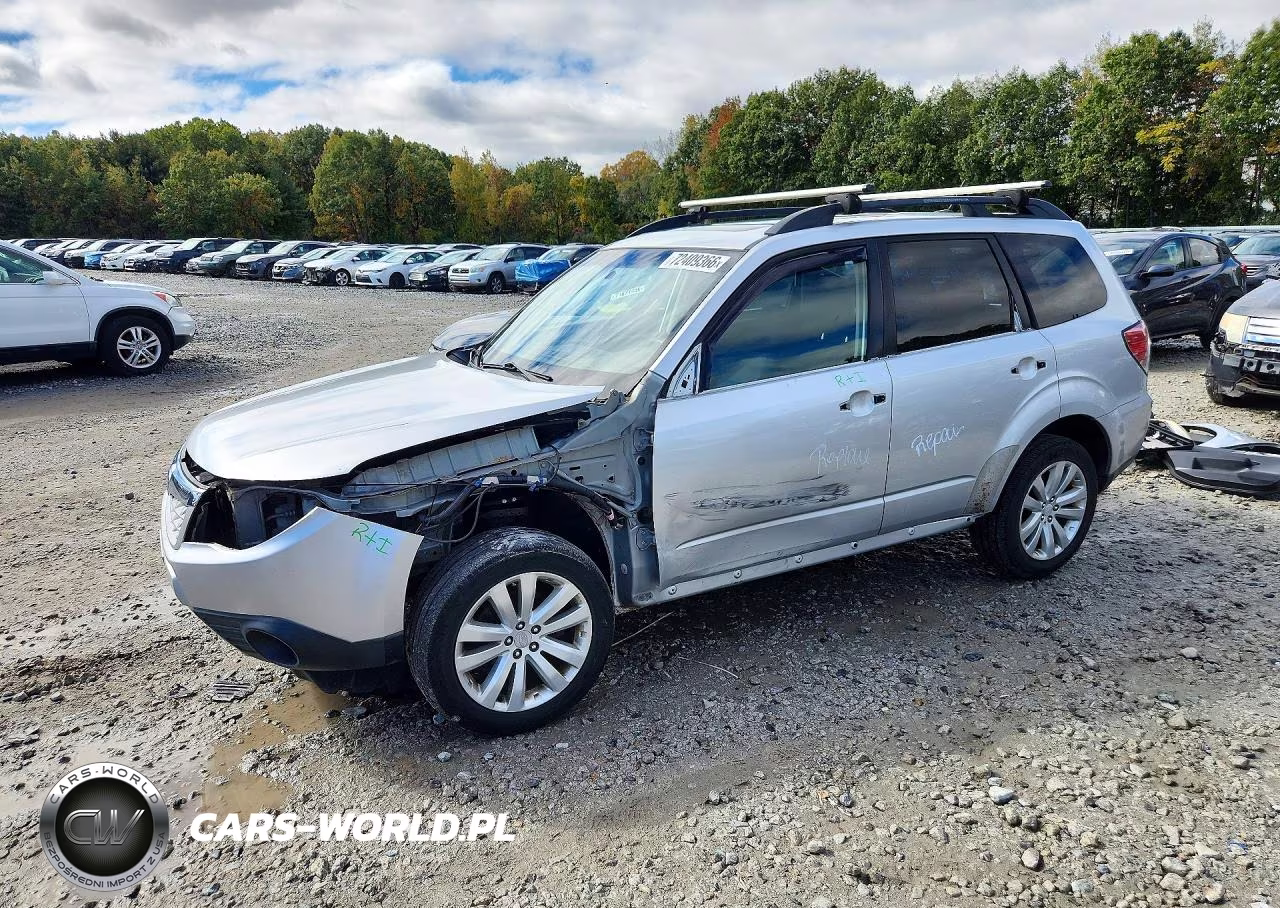 2011 Subaru Forester 2.5X Premium VIN:JF2SHADC1BH761203 - 1