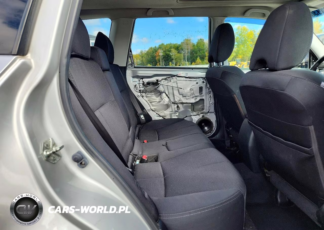 2011 Subaru Forester 2.5X Premium VIN:JF2SHADC1BH761203 - 11