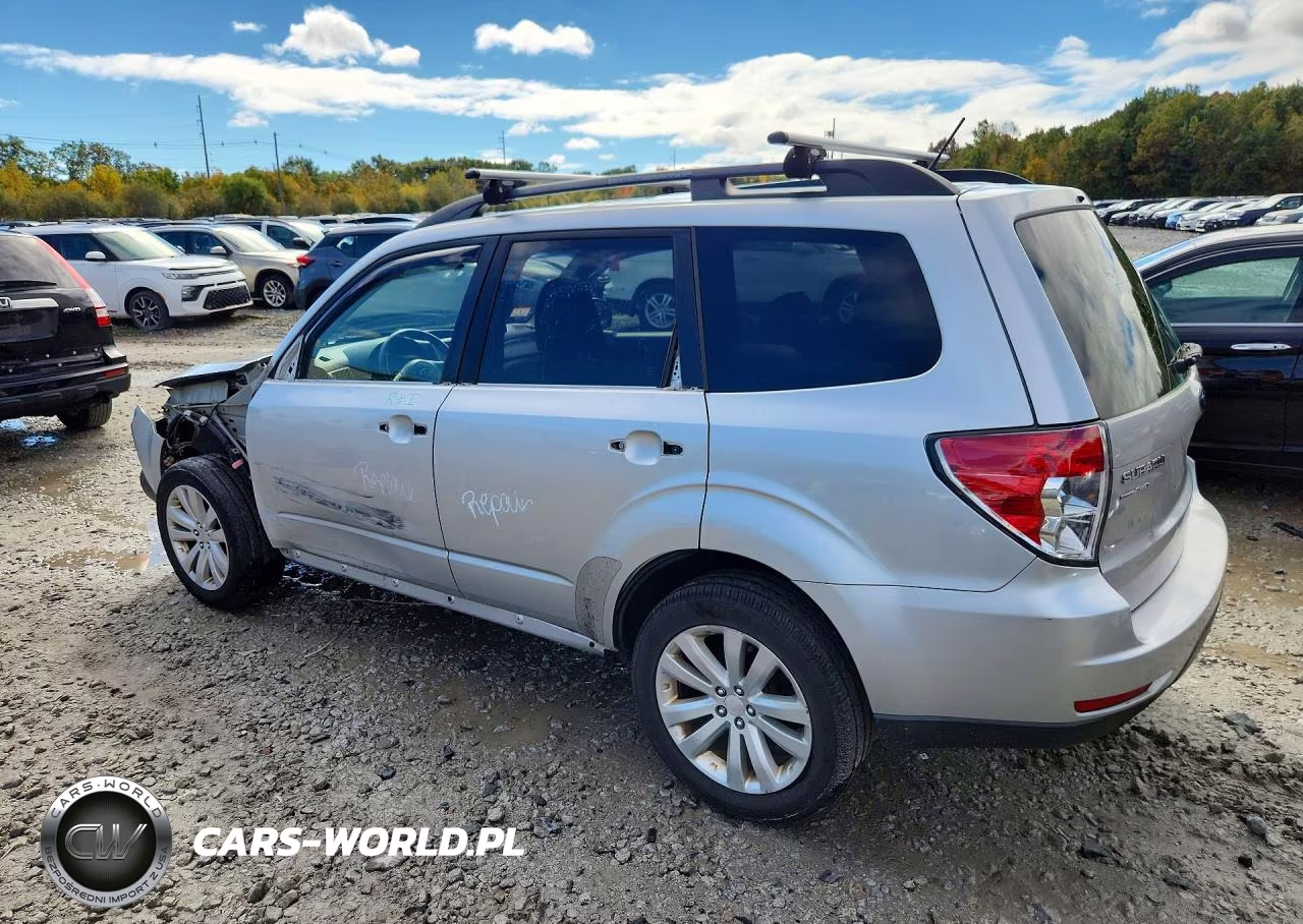 2011 Subaru Forester 2.5X Premium VIN:JF2SHADC1BH761203 - 2