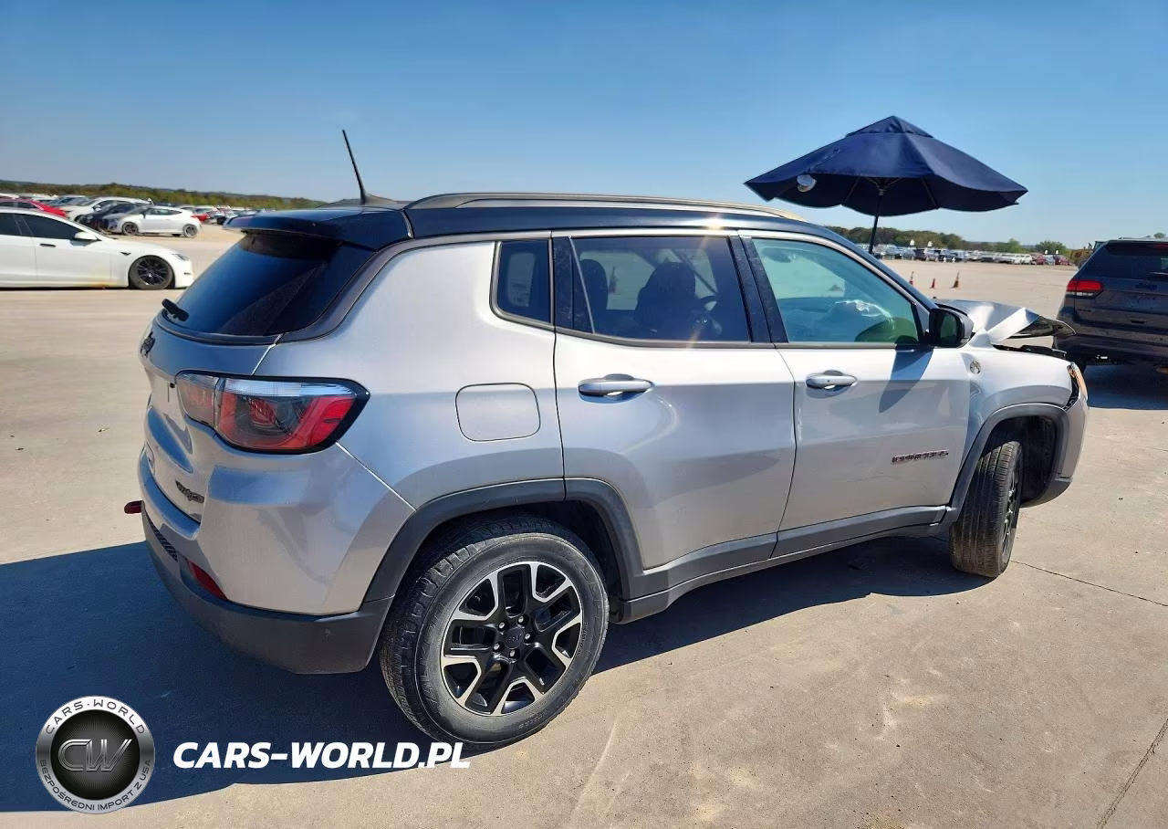 2020 Jeep Compass Trailhawk VIN:3C4NJDDB0LT207825 - 3