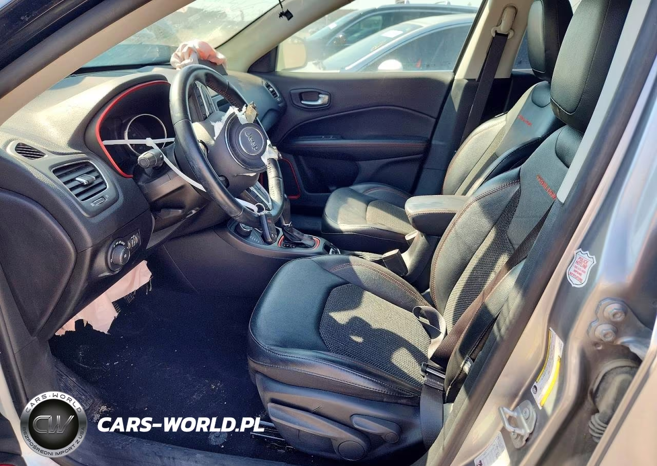 2020 Jeep Compass Trailhawk VIN:3C4NJDDB0LT207825 - 7