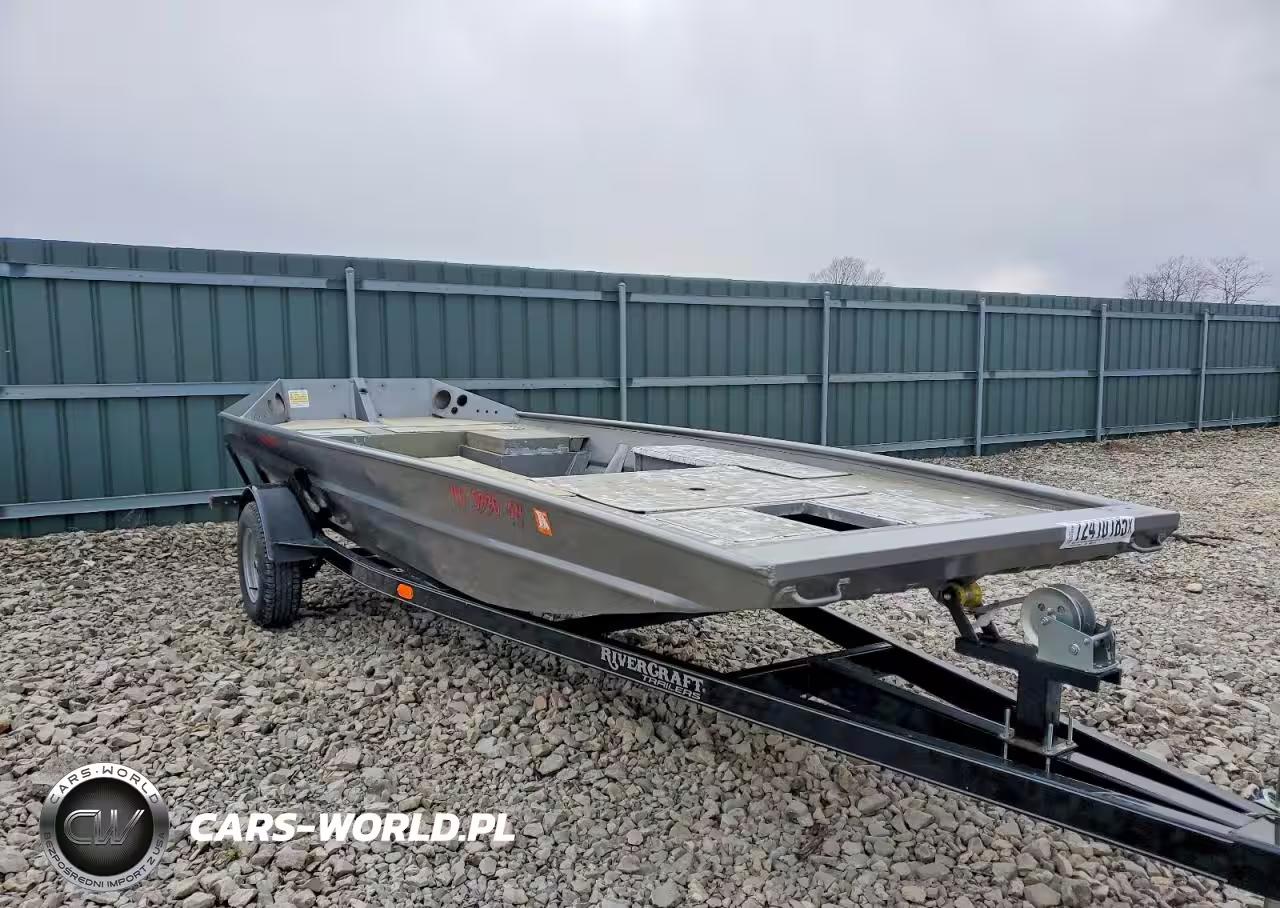 2021 Blazer Boat